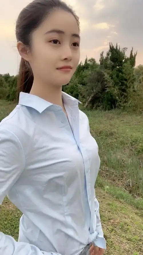 我觉得30岁的女人最迷人,比20岁的女人懂事会疼人,比40岁的女人有气质