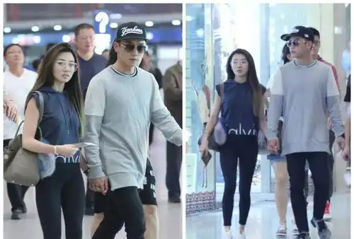 程晓玥与郑恺现身机场, 吃瓜群众: 晓玥身材超级好!