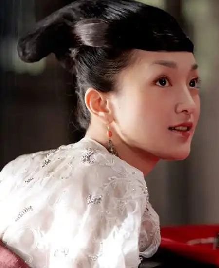 周迅古装扮相(资料图片)