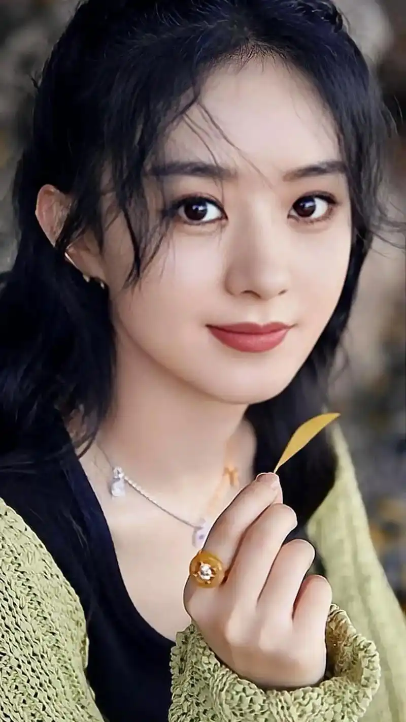 为美女点赞#气质女神 #最美明星 #赵丽颖#女神永远是女神  - 抖音