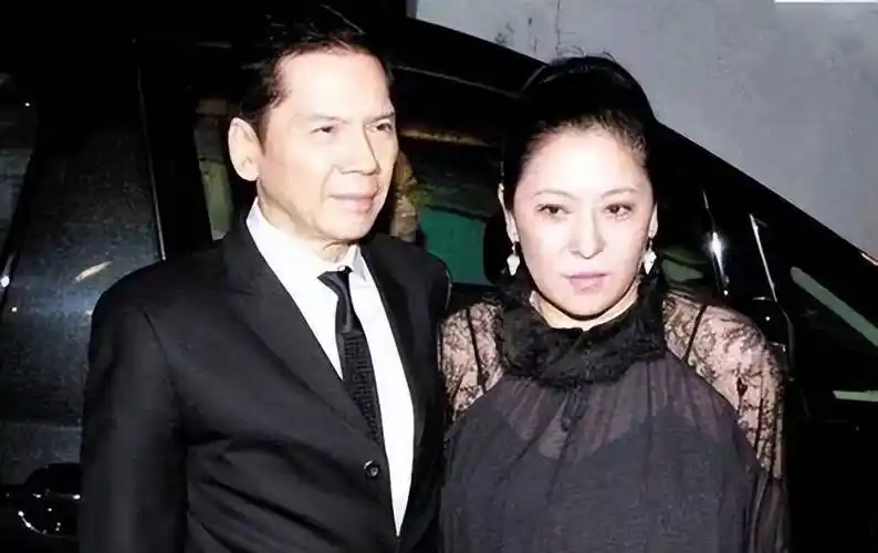 向咏恒:向华强隐藏多年的女儿,并非向太所生,独自打拼身价过亿