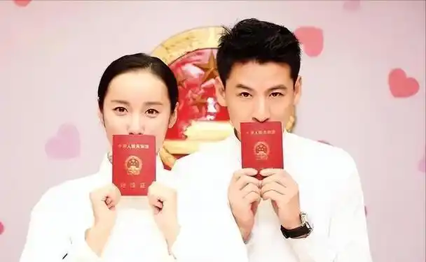 胡歌带她入行,唐嫣把她带火,如今40岁依旧美丽,结婚对象居然是他