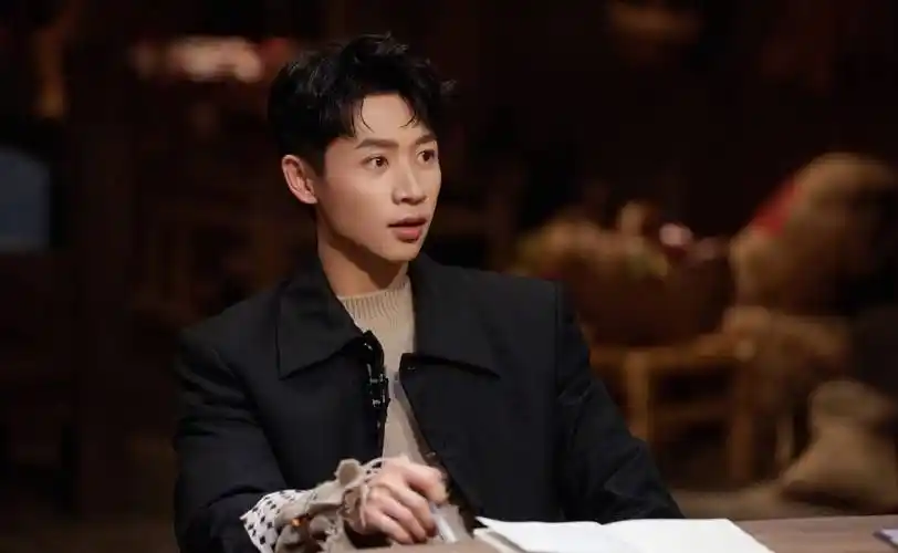 《明侦9》录制进入尾声,何炅透露王鸥迟到原因,鬼鬼被曝将回归_白敬亭