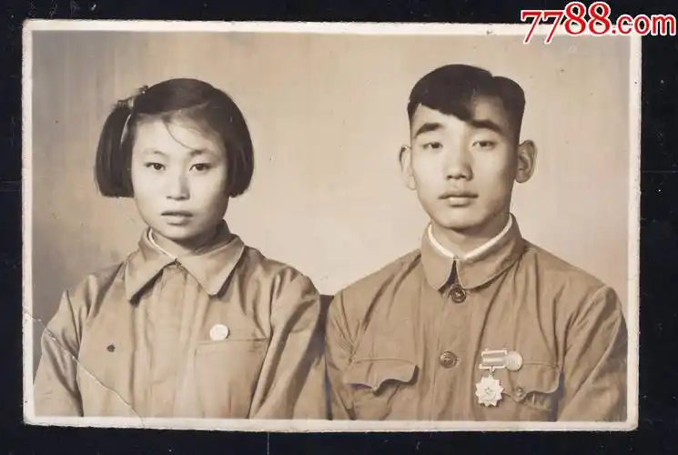 50年代解放军老照片1张(尺寸约4.8*7.2厘米)