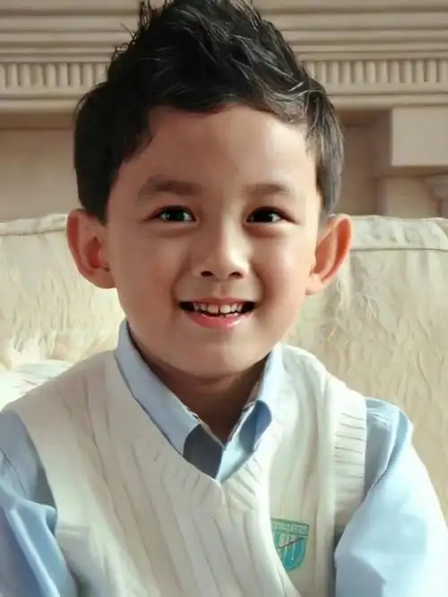 #吴磊还原小时候表情包##吴磊今日直播状态#