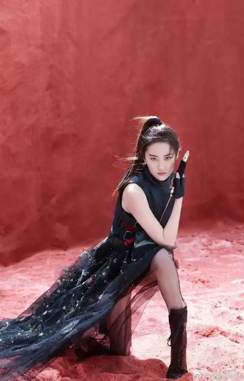 刘亦菲vogue首封