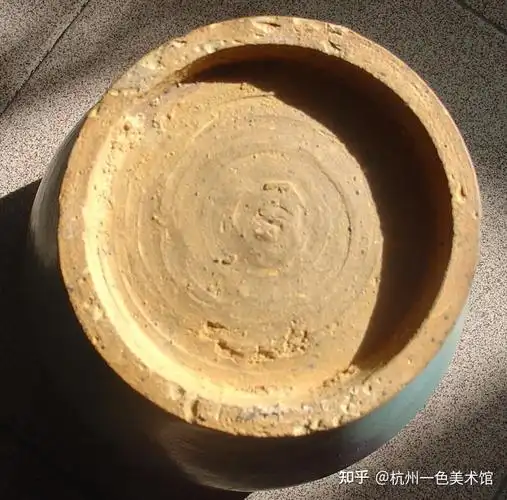 一色 | 钧窑判断技巧:从底足判断钧窑