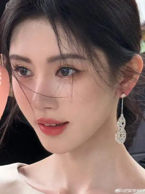 鞠婧祎glass出图