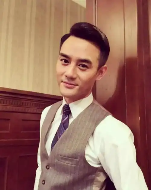 回顾王凯:父亲因肺癌去世,自己被查出肺部阴影,红不红不再重要