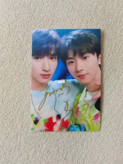 宋亚轩 马嘉祺 严浩翔 贺峻霖 签名照#宋亚轩  #马嘉祺  #严浩翔