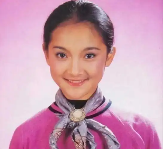 "渣女"周迅的生猛情史:21年谈9个男友,她远比你想得更精彩