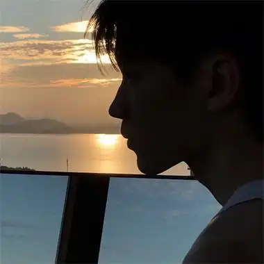 干净的背影男头像高清单人 网络超火孤单感十足男头图片大全_男生头像