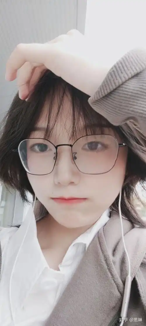 网恋奔现女生可以找男生吗?