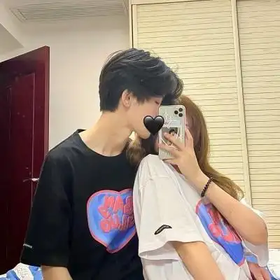 不易被发现的情侣官宣