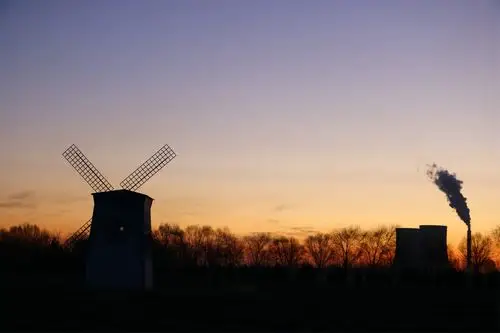 薰衣草庄园的风车