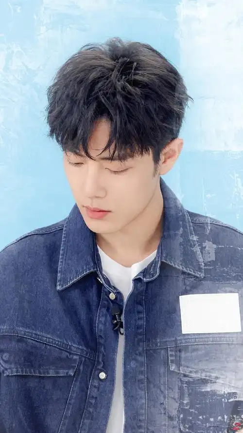 肖战超话#日常见肖战#    壁纸    @x玖少年团肖战daytoy