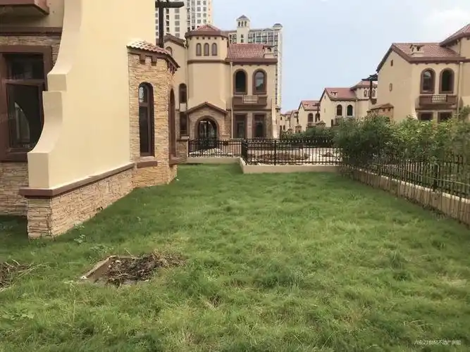 急卖悠然南山小独栋赠送400平私家花园独门独院毗邻高尔夫球场