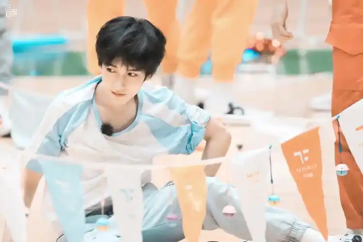 tnt时代少年团贺峻霖 - 堆糖,美图壁纸兴趣社区