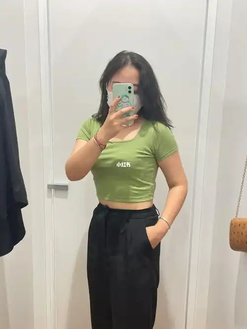 微胖穿搭|166/130斤微胖穿搭|优衣库试衣间