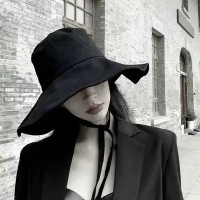 霸气超拽黑白女生头像 气质高冷御姐黑白头像