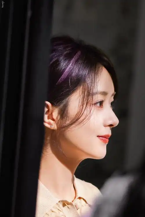 只有一件事情能够令人兴奋##秦岚说赵丽颖是没有攻击性的女演员