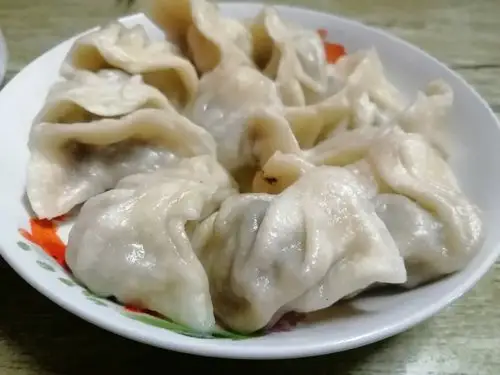 纯手工包面饺子