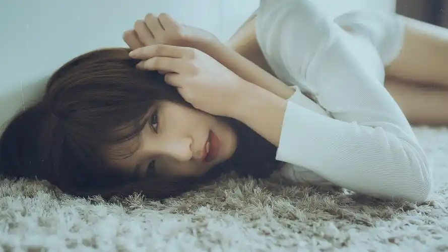 唯美养眼美女性感写真桌面壁纸高清大图预览1920x1080_美女壁纸下载