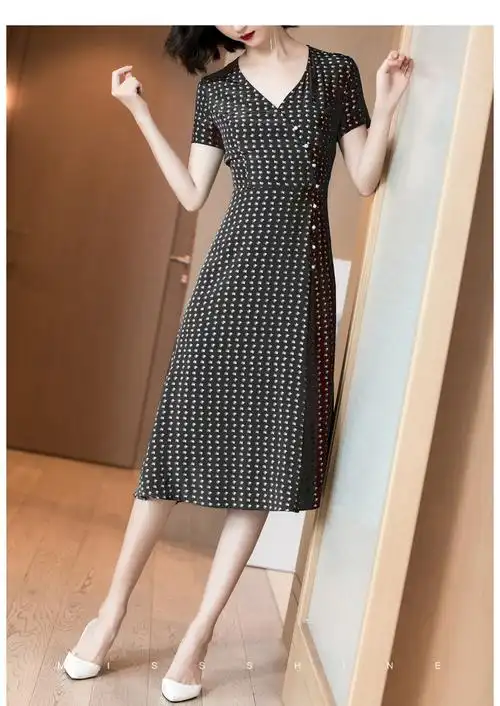 法莎尼亚轻奢品牌真丝连衣裙女2020夏季新款女装气质复古印花小黑裙中