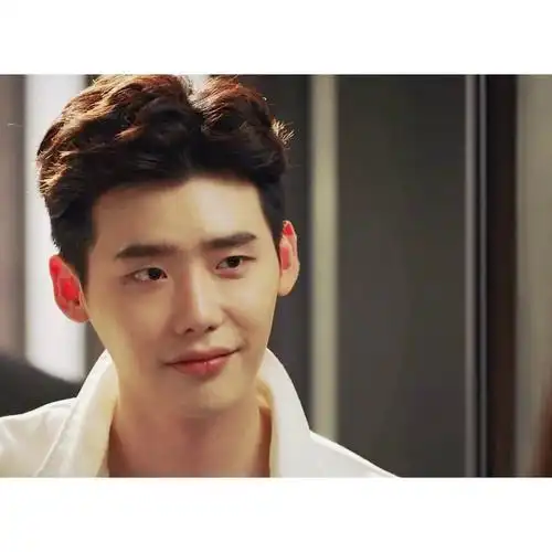 2016李钟硕w-两个世界 e03_高清图片大全-爱豆app