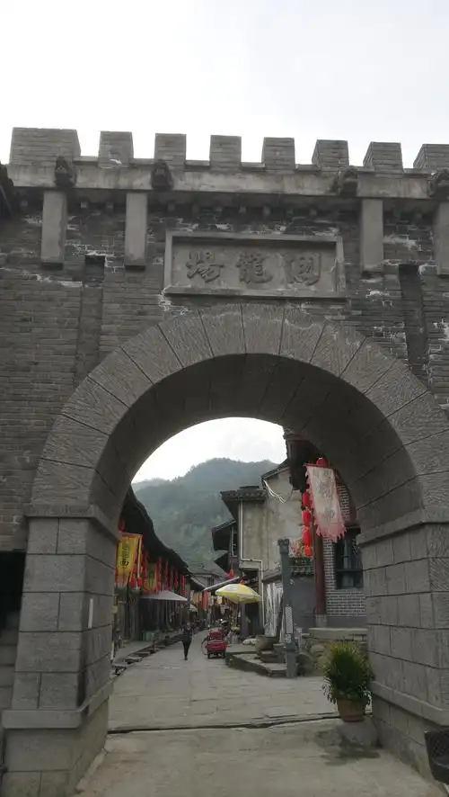 其它 因这张照片,来到了青木川 写美篇   清晨的青木川古镇     上午