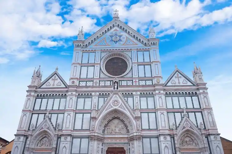 【携程攻略】佛罗伦萨圣十字大教堂适合朋友出游旅游吗,圣十字大教堂