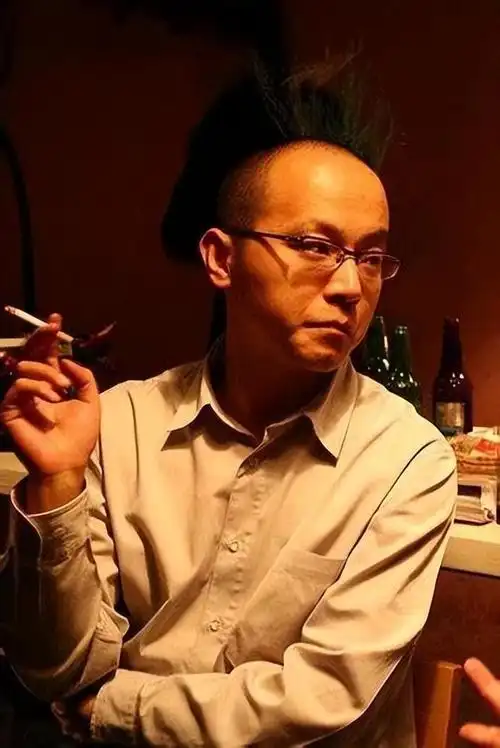 从"摇滚歌王"到"流浪歌手",窦唯到底经历了什么?