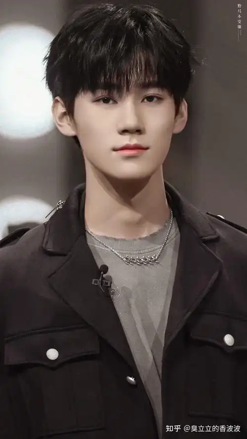 姐子们有没有张真源的神图