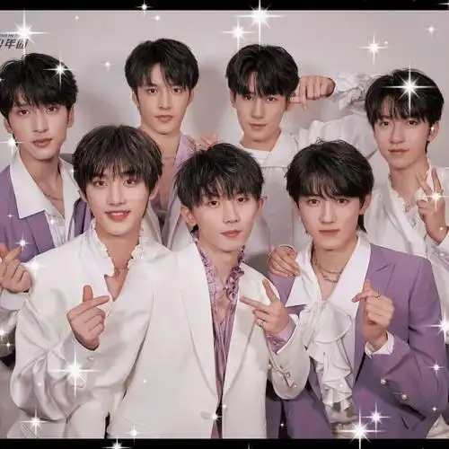 真挚美好,随心表达, 歌声装点青春时光, 音符铺陈心