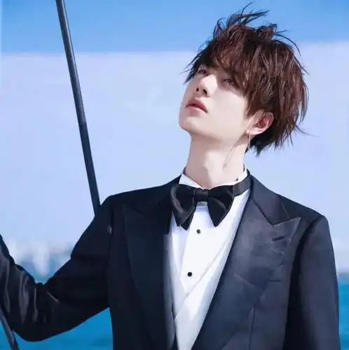 微信头像王一博