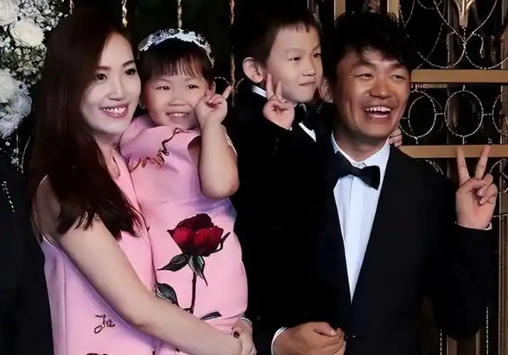 时隔七年王宝强首次谈及与马蓉的失败婚姻坦言仍相信爱情