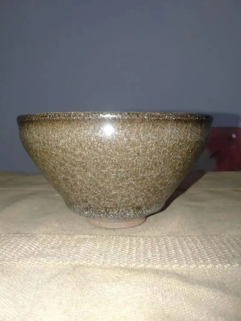 北宋建窑透明玻璃釉茶盏,此釉色在建窑瓷器里存世应该是最稀有一 - 抖