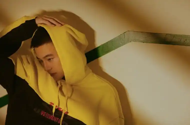 欧豪图片欧豪酷帅休闲写真图片