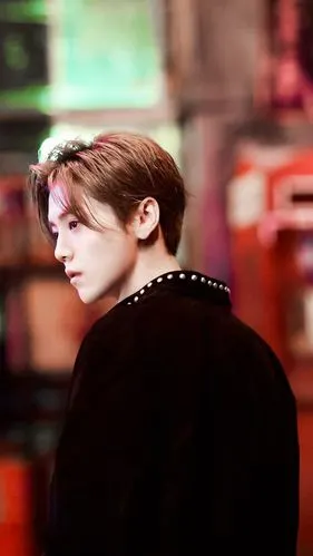 鹿晗 二巡 宣传海报