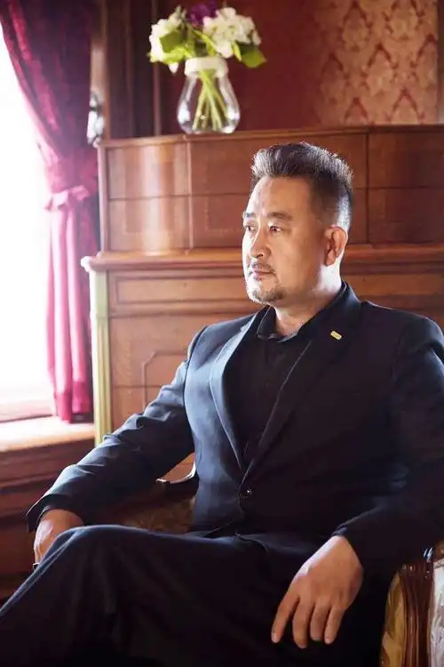 前行者三位金牌男配角他们戏外有着怎样不同的人生