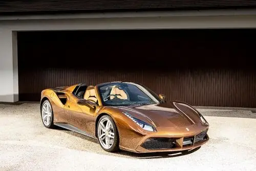 金黄色ferrari488spidertheta真