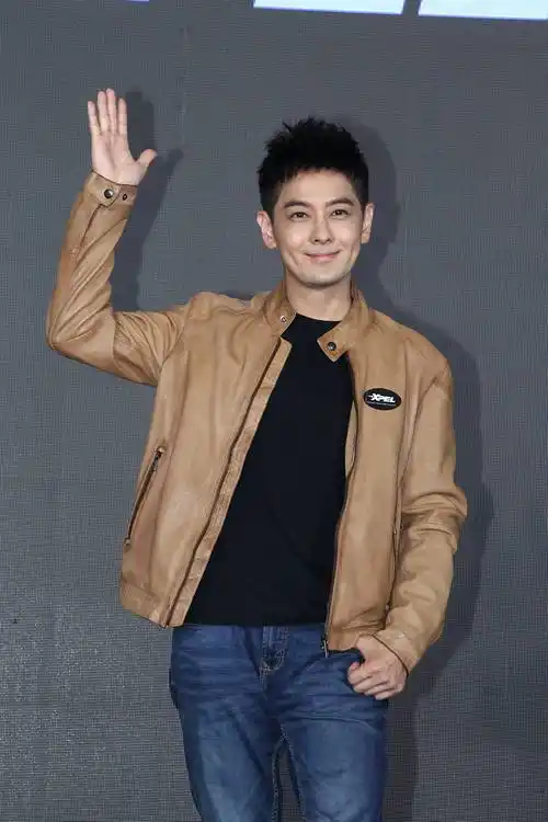 林志颖工作室透露其近况,恢复良好,明年2月正式复工_义卖_陶艺_台媒