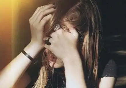 情人之间伤感的说说句子很心酸很无奈