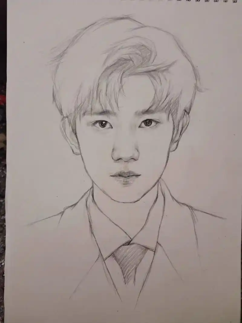 把王源画胖了一丢丢