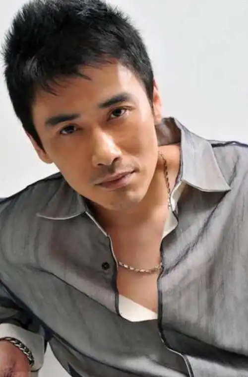 原创中国谍战剧八大男主角,谁才是当之无愧的"谍战之王"?你说了算