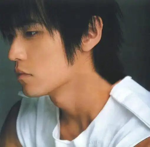 周杰伦 八度空间中随专辑附赠的一些写真