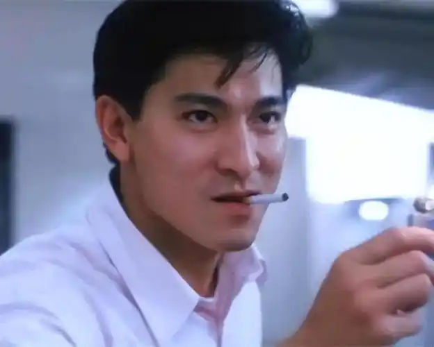 刘德华断崖式哀老白发苍苍皱纹明显网友泪目天王也老了