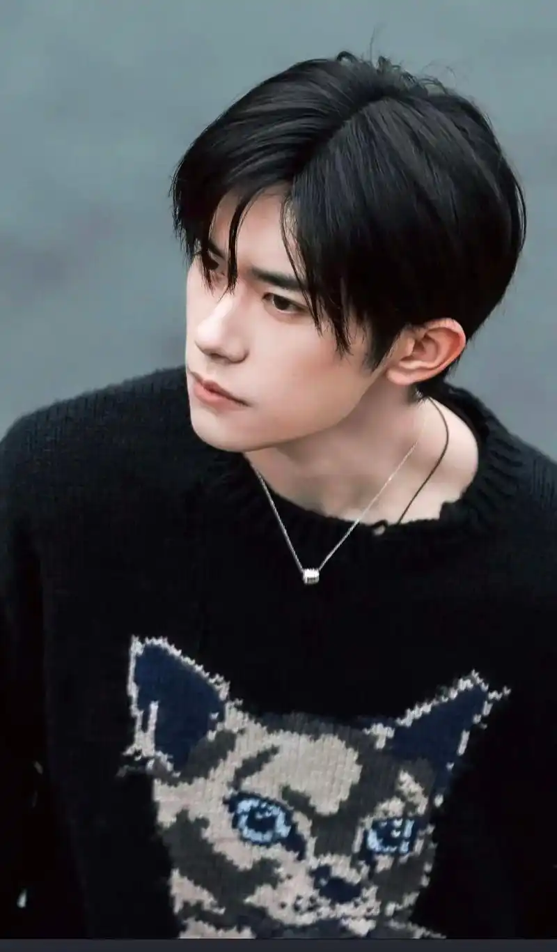 我玺子哥就是帅啊#易烊千玺 #易烊千玺壁纸 #千玺向你发来同