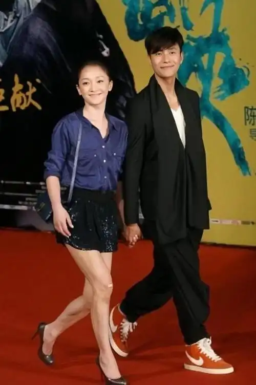 闫妮和陈坤的孩子都已长大,生父生母至今是谜,真的有不透风的墙|何琳