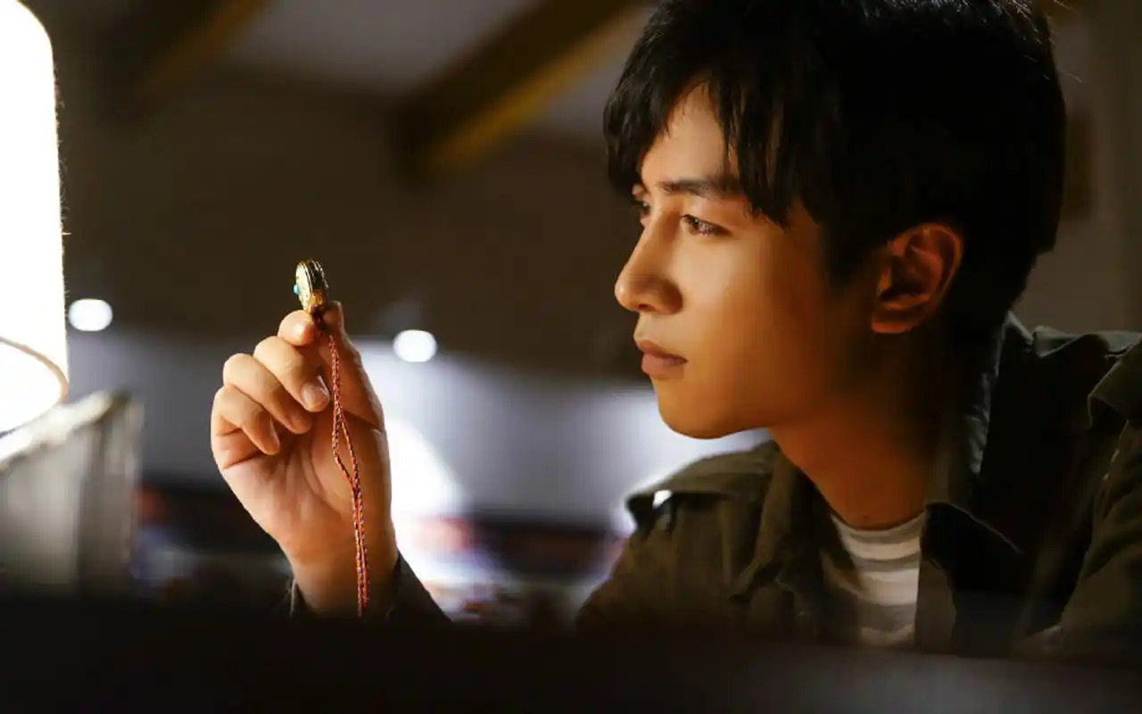 陈晓《一场遇见爱情的旅行》帅气图片壁纸